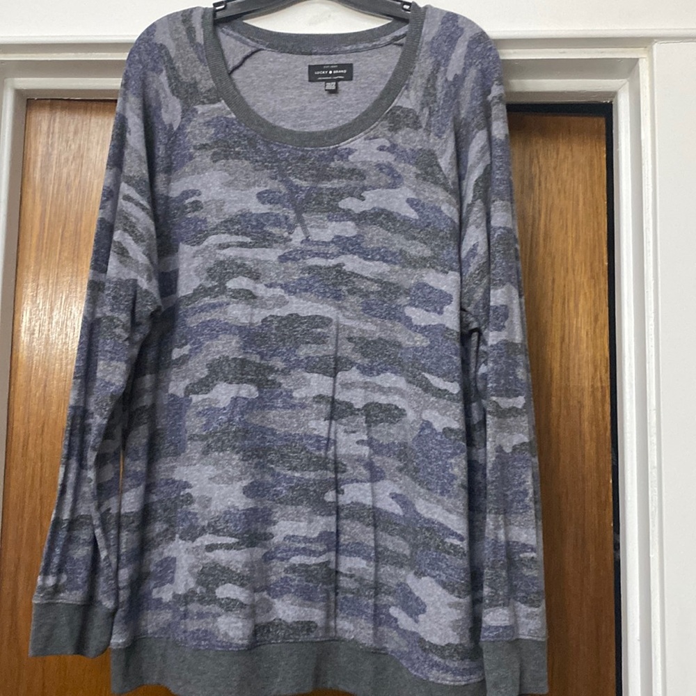Women’s plus size Lucky Brand sweater